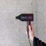 Фен SCARLETT SC-HD70I38, 2000 Вт, 2 скорости, 3 температурных режима, ионизация, черный/бордовый, 457205