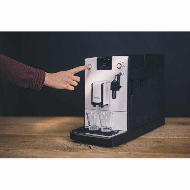 Кофемашина NIVONA CafeRomatica NICR560, 1455 Вт, объем 2,2 л, автокапучинатор, белая, NICR 550, 456537