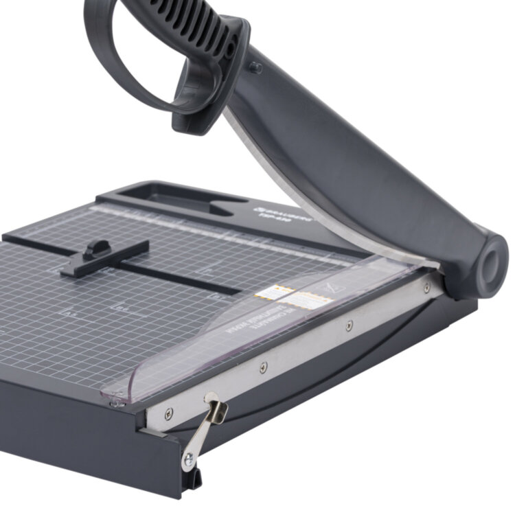 Резак сабельный BRAUBERG KATANA TSP-430, А4, на 30 л., длина реза 300 мм, пластиковое основание, 532983, 532983